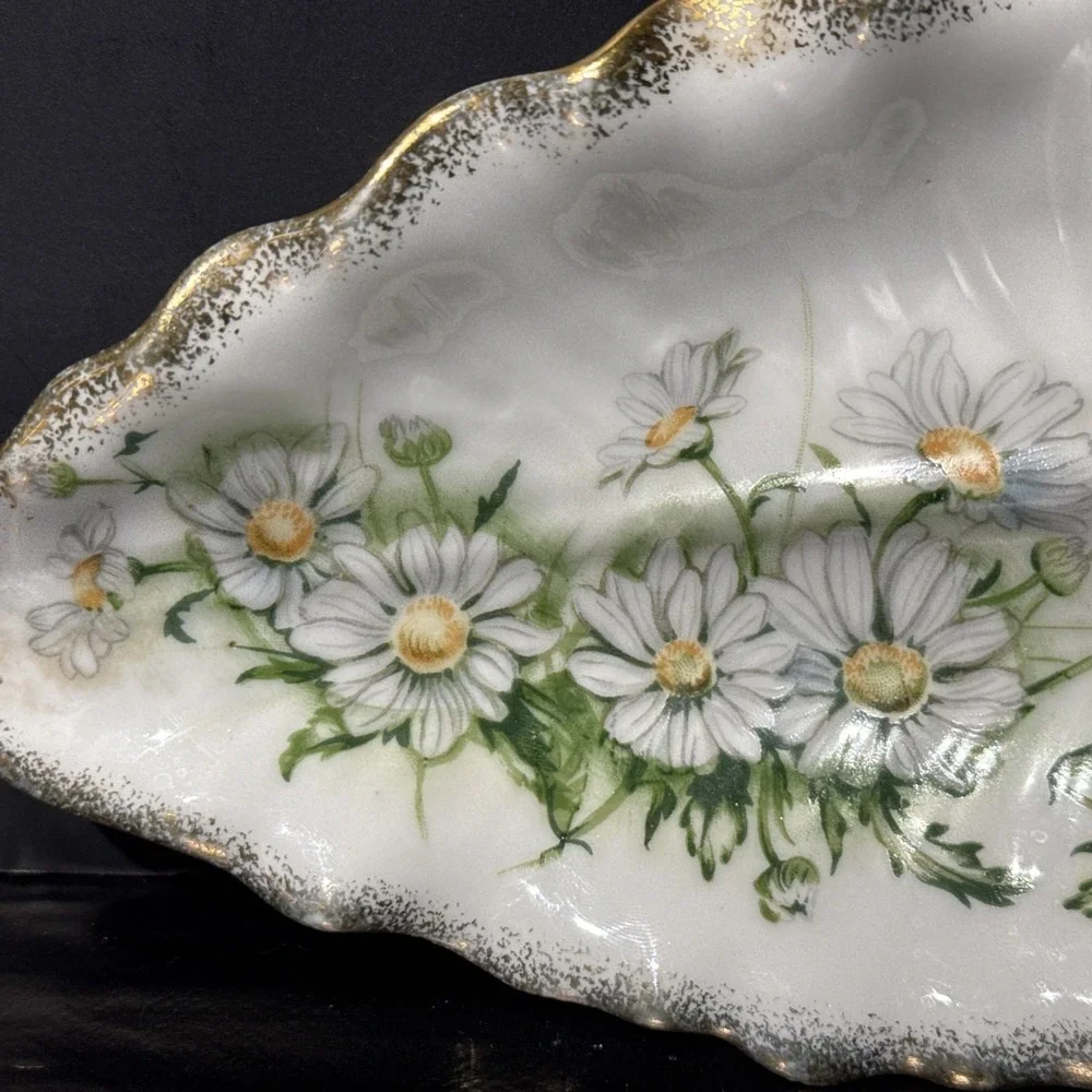 Royal Crown Daisy Bouquet Green White Gold Hand Painted Leaf‎ Dish #3191